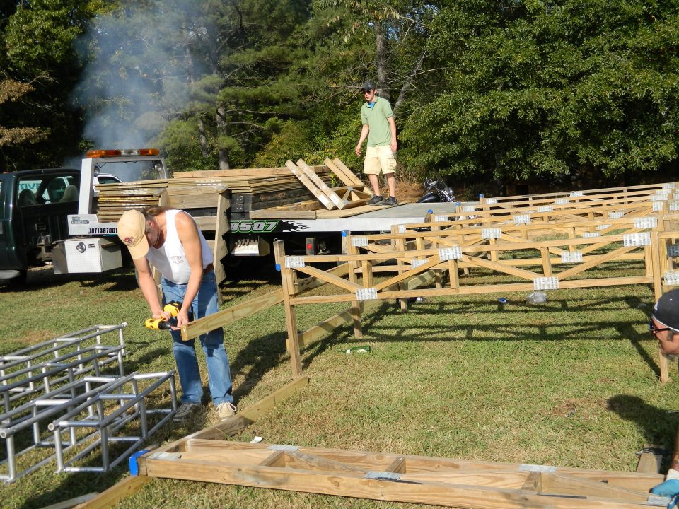 photosstagebuild/313319_131206083651741_100002870513850_130842_1479375931_n.jpg